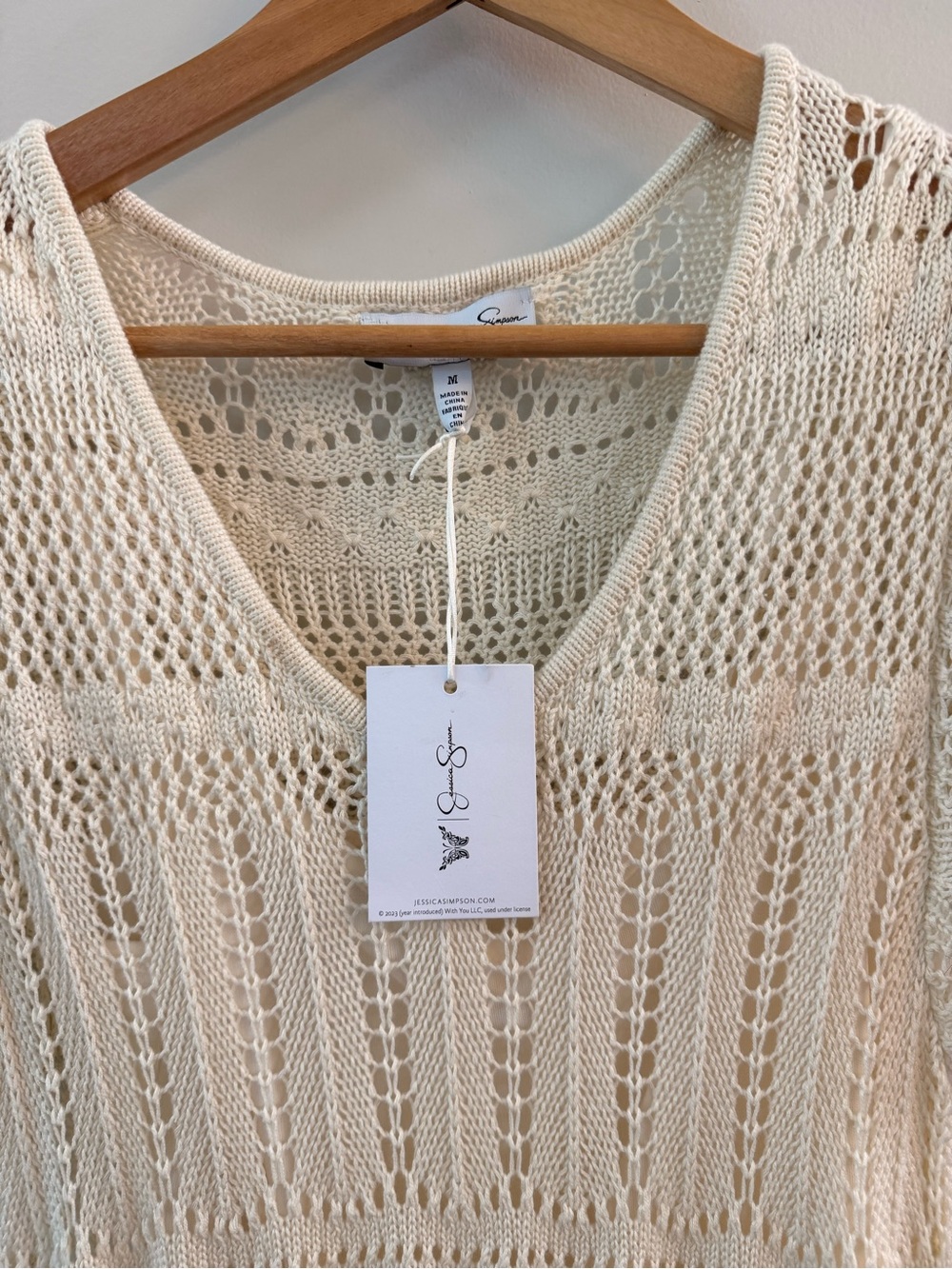 Jessica Simpson Cream Crochet V-Neck Sweater - Women's M